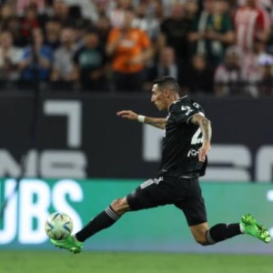 kaiyun-迪马里亚半场技术扶贫 平庸基恩指引尤文转会方向