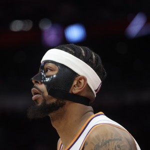 开云下载-古德温：布克&amp;杰伦格林先后伤退让人沮丧 该轮到其他球员站出来了